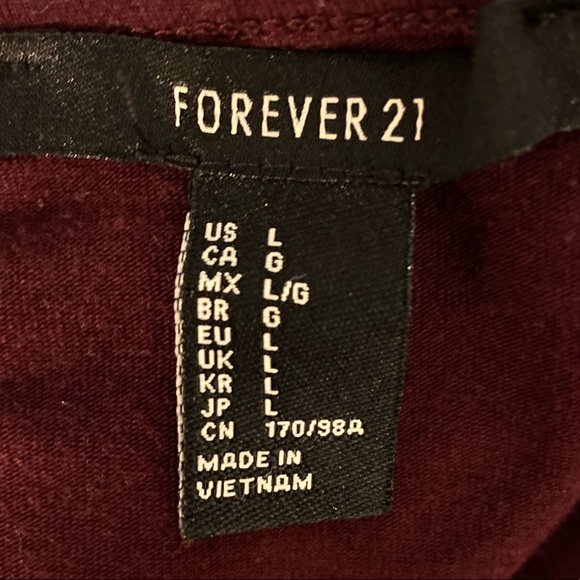 Halter Top - Picture 3 of 3